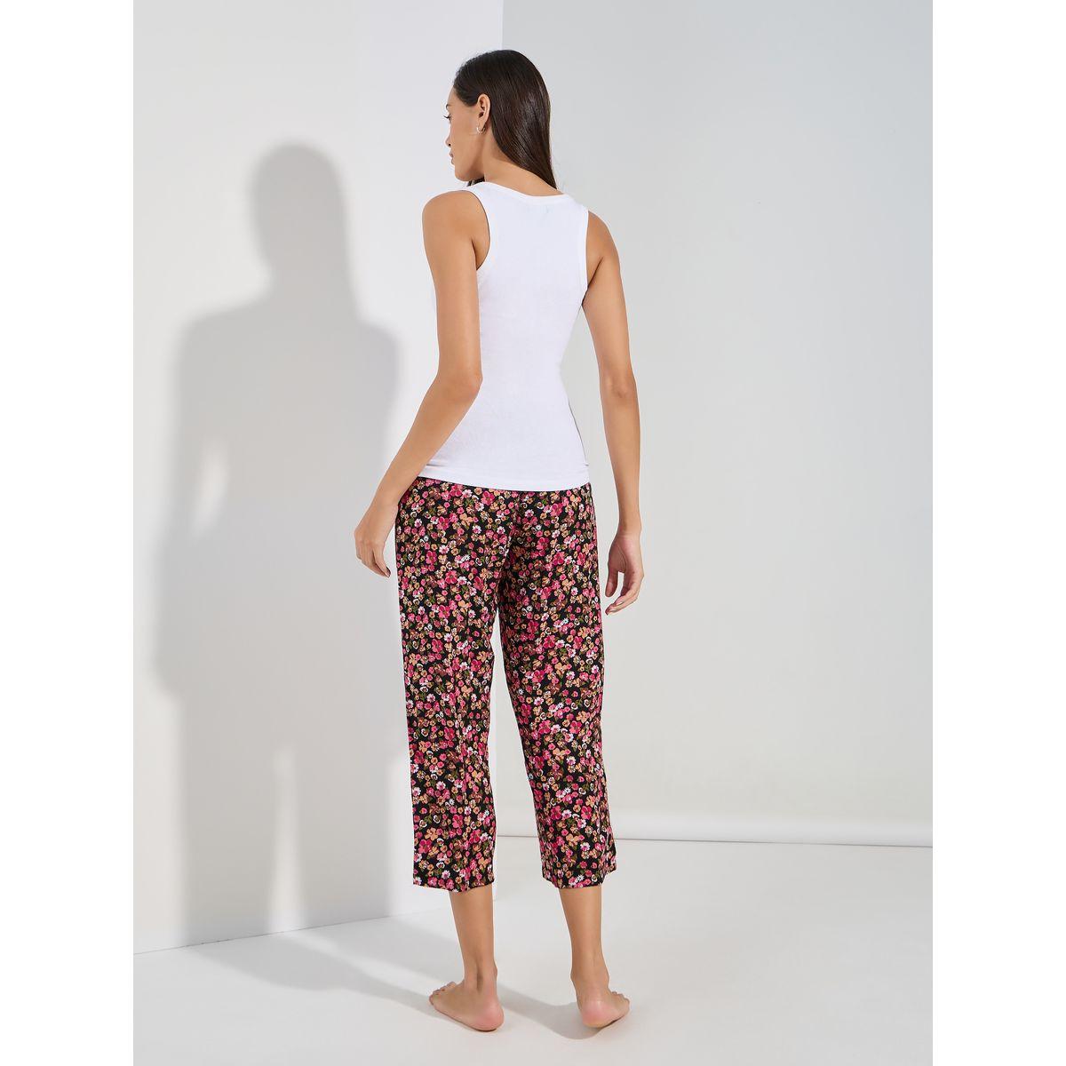 Styli Unwind Rib Contrast Placket Vest & Ditsy Floral Capri Set-women-clothing-nightwear-pyjamas-longsets-image-6