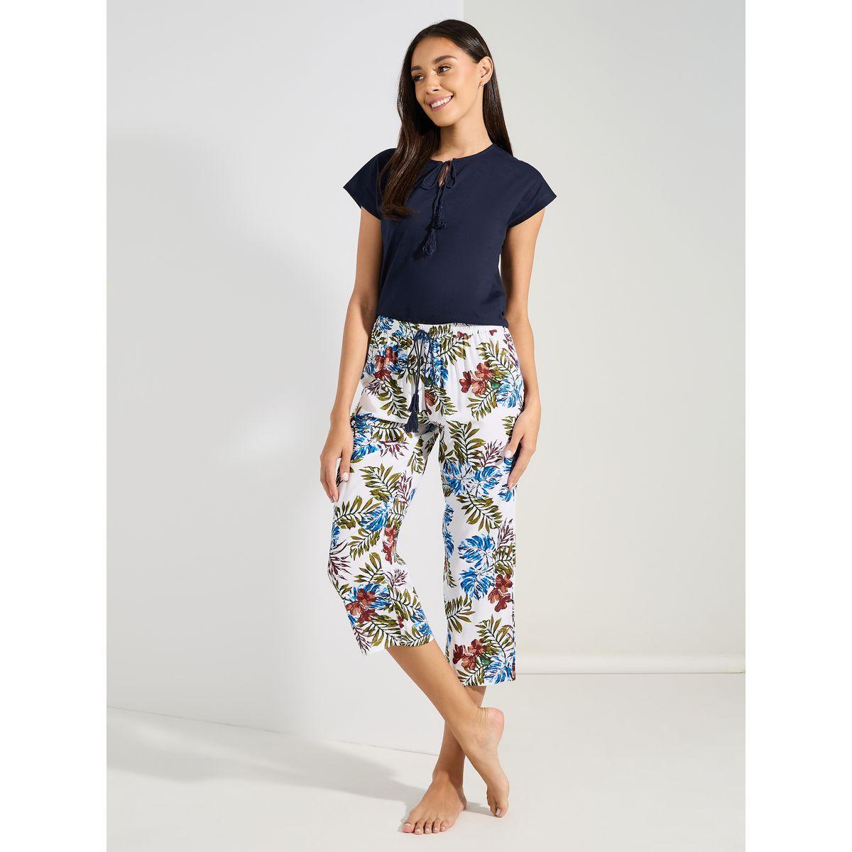 Styli Unwind Tassel Tie T-Shirt & Tropical Capri Set-women-clothing-nightwear-pyjamas-longsets-image-2
