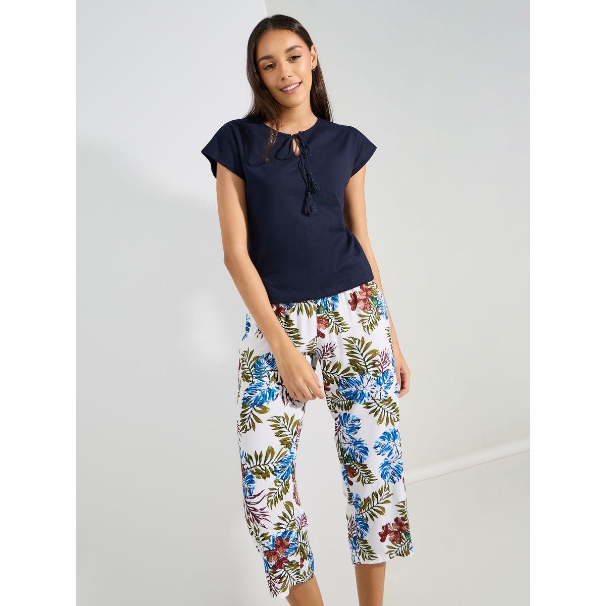 Styli Unwind Tassel Tie T-Shirt & Tropical Capri Set-women-clothing-nightwear-pyjamas-longsets-image-3