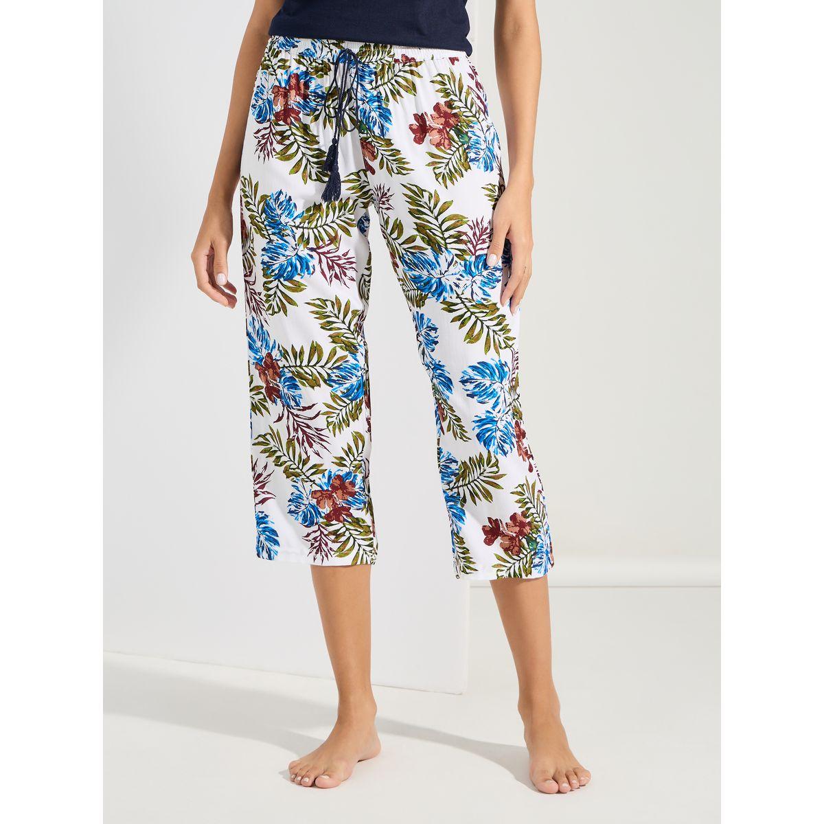 Styli Unwind Tassel Tie T-Shirt & Tropical Capri Set-women-clothing-nightwear-pyjamas-longsets-image-5