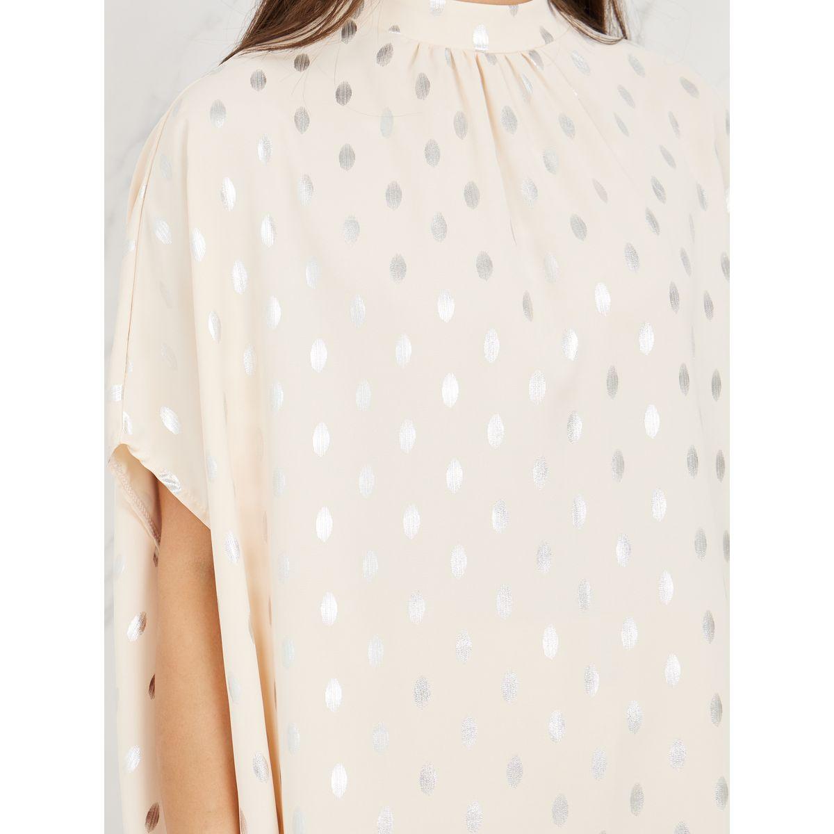 بلوزة بطبعة فويل وياقة عالية مع اكمام كيب-women-clothing-shirtsandblouses-blouses-image-3