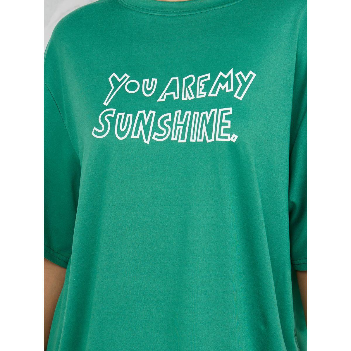 تيشيرت واسع مطبع بطبعة كتابة-women-clothing-tshirts-image-3