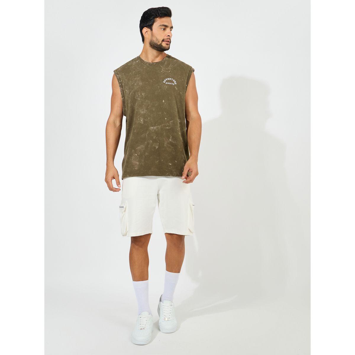 تيشيرت كت بقصة فضفاضة وتفاصيل مشطوفة-men-clothing-tshirtsandpolos-tshirts-image-4