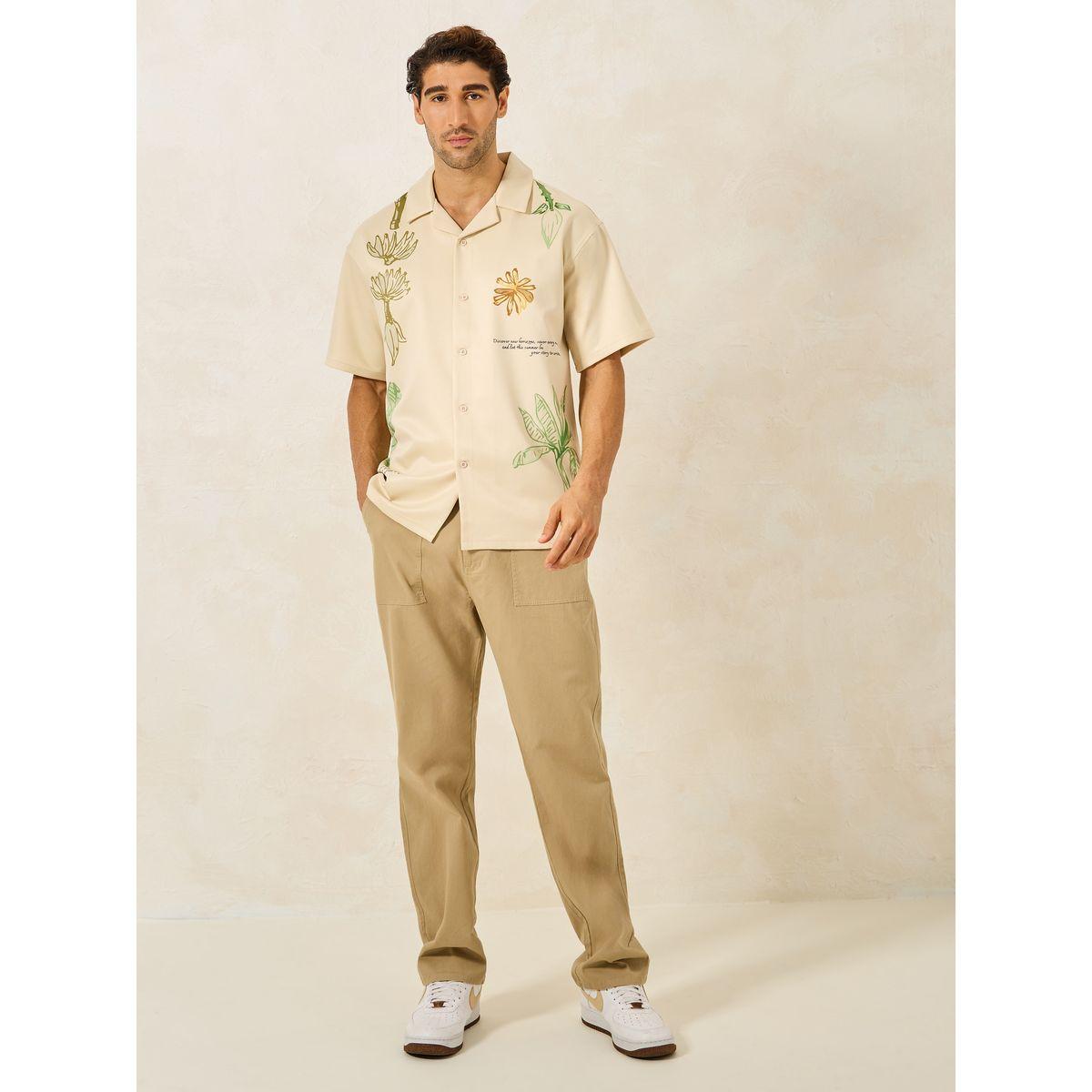 قميص بياقة ريزورت وقصة مريحة-men-clothing-shirts-image-2