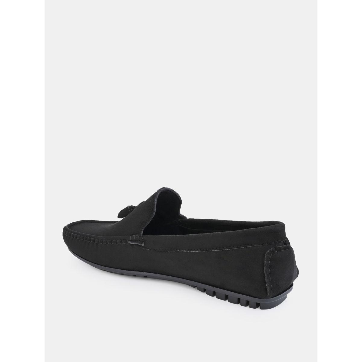 حذاء لوفرز بجلد سويدي ومزين بشرابة-men-shoes-loafersandmoccasins-image-3