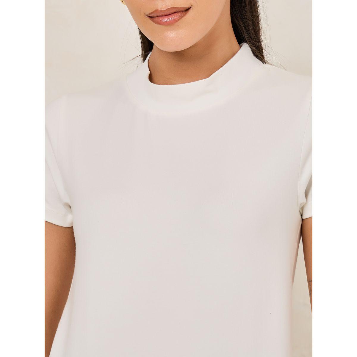 تيشيرت قصير بقصة سليم فت وياقة عالية-women-clothing-tshirts-image-4