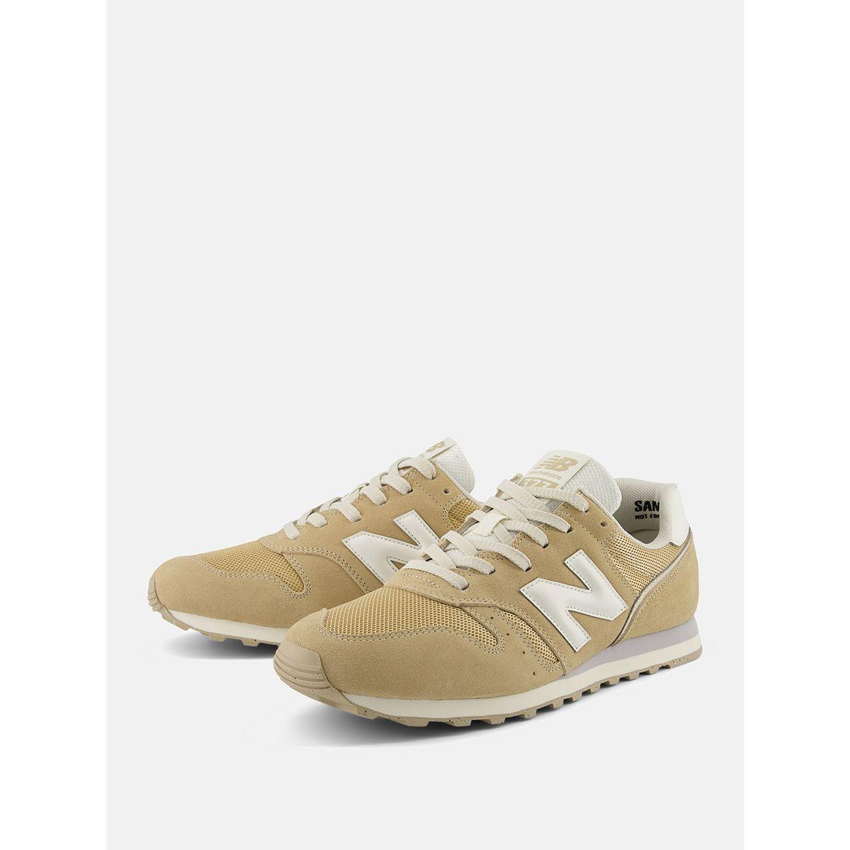 حذاء سنيكرز بتفاصيل دانتيل وشعار-men-shoes-sneakers-image-2