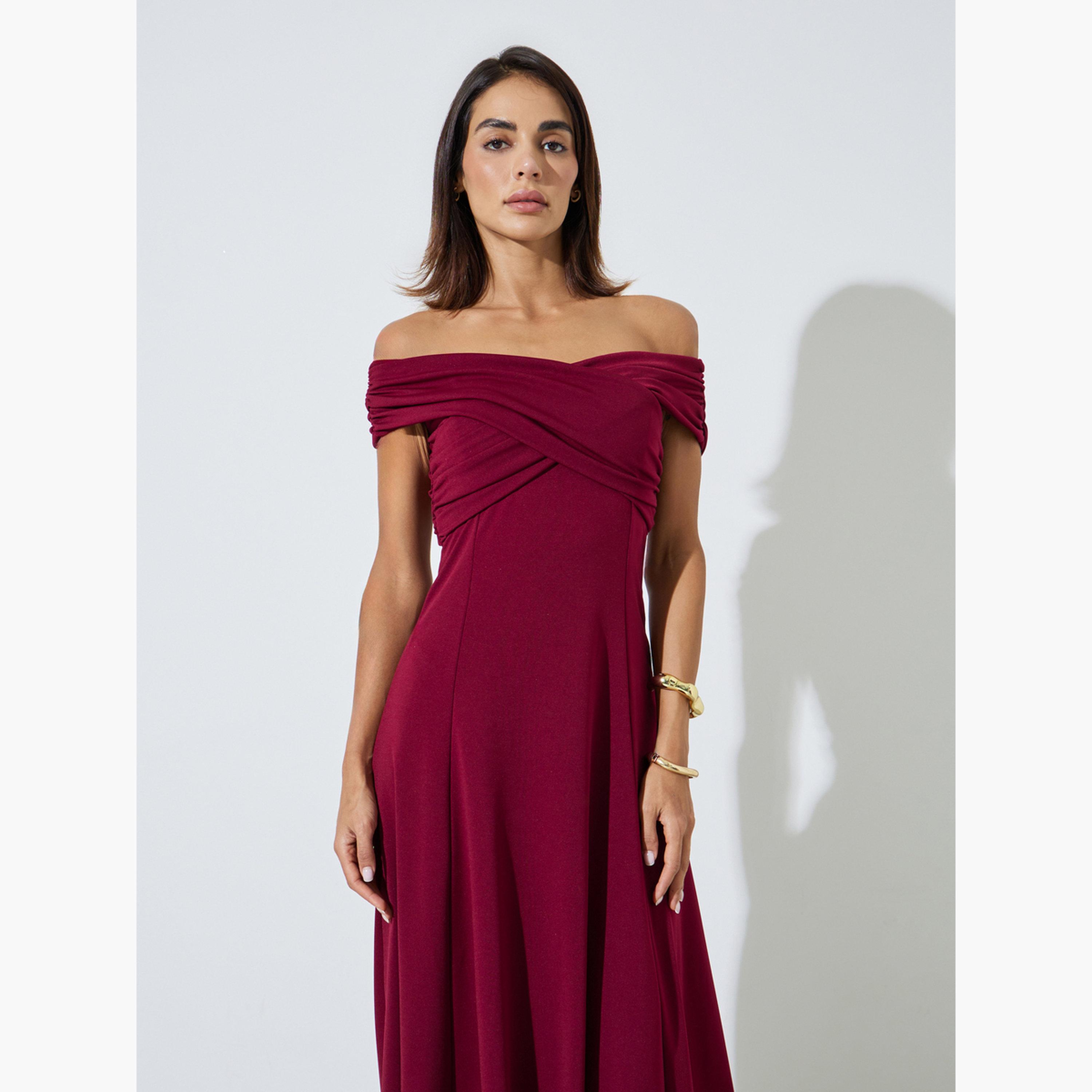 فستان سهرة طويل بحافة واسعة وأكتاف مكشوفة-women-clothing-dresses-image-2