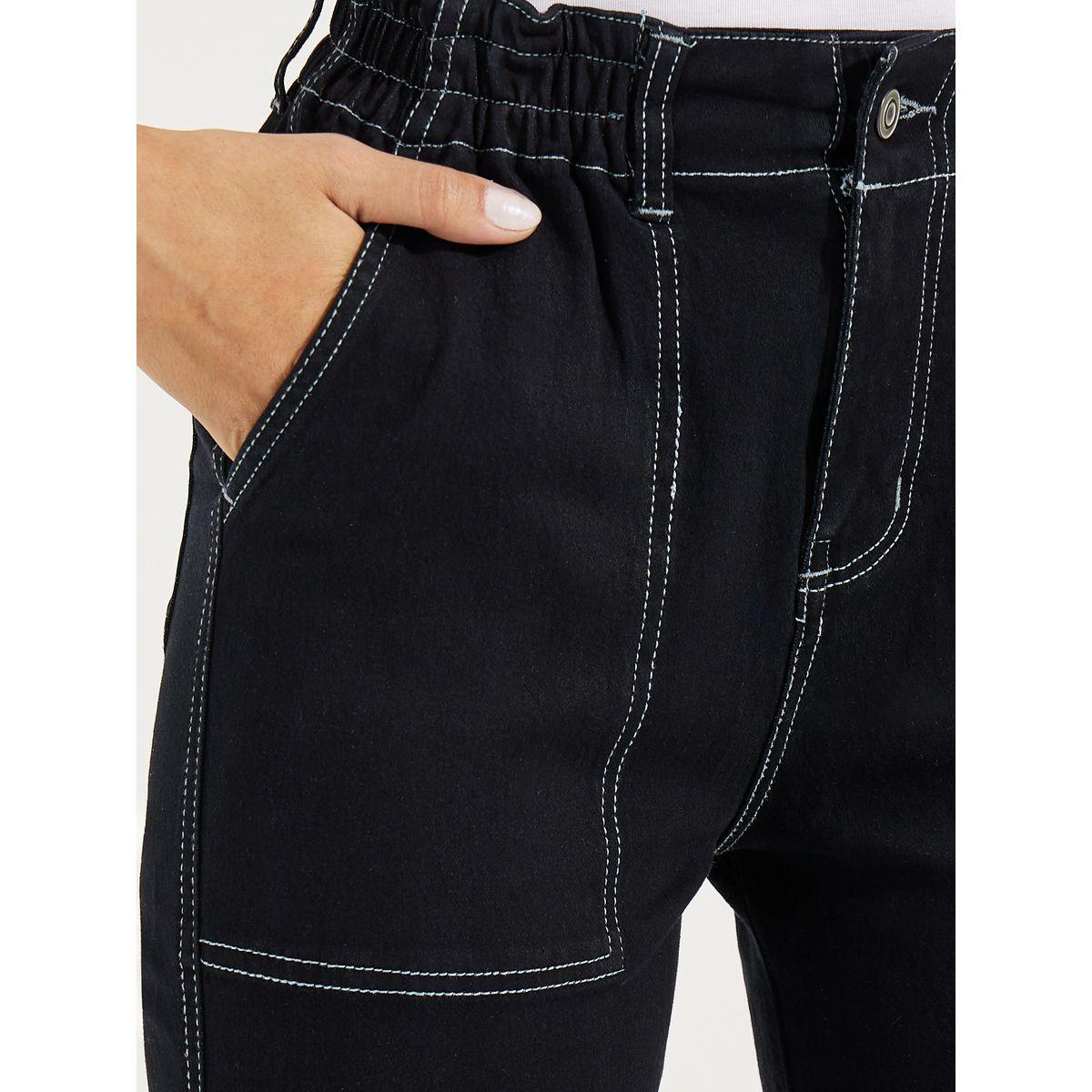 بنطال دنيم بقصة موم وتفاصيل مدروزة-women-clothing-bottoms-jeans-image-3
