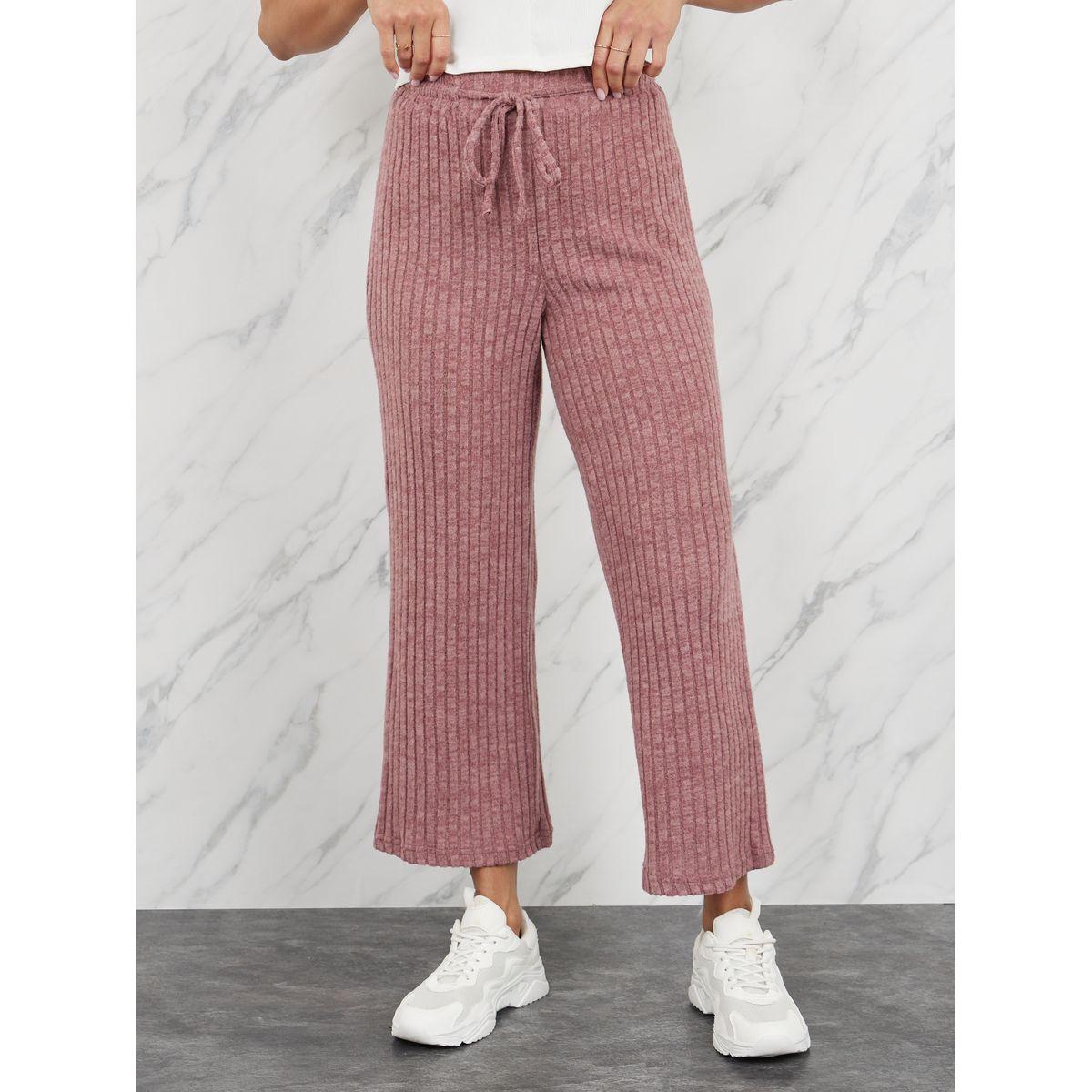 بنطال مضلع قصير بقصة مريحة واربطة-women-clothing-bottoms-trousers-image-1
