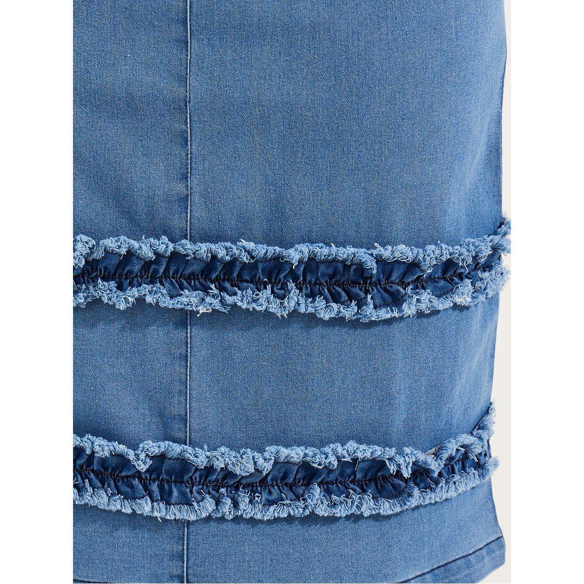 تنورة دنيم بطول الركبة وتفاصيل كشكش-women-clothing-bottoms-skirts-image-3