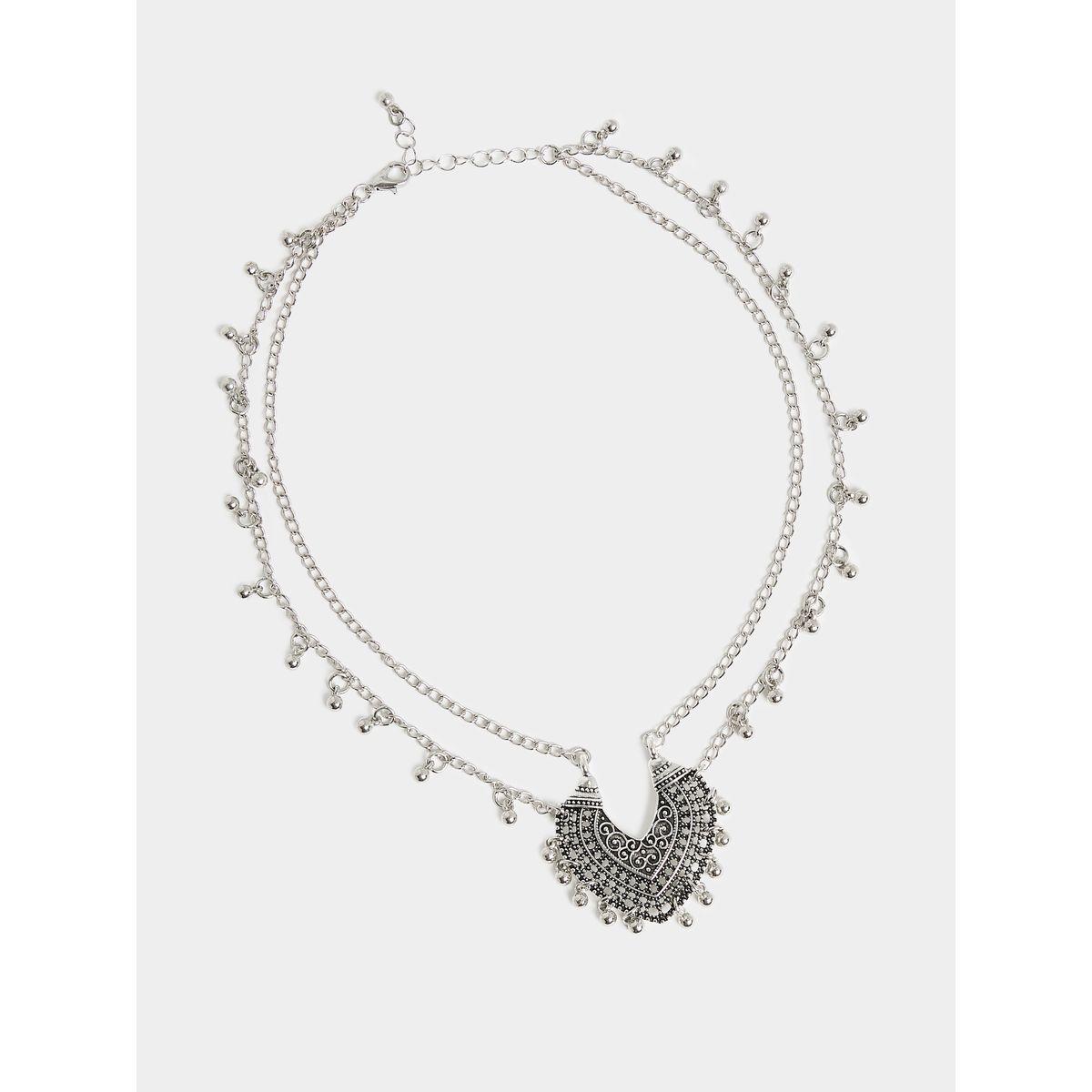 عقد مزين بحلية بارزة الملمس-women-watchesandjewellery-jewellery-necklacesandpendants-image-1