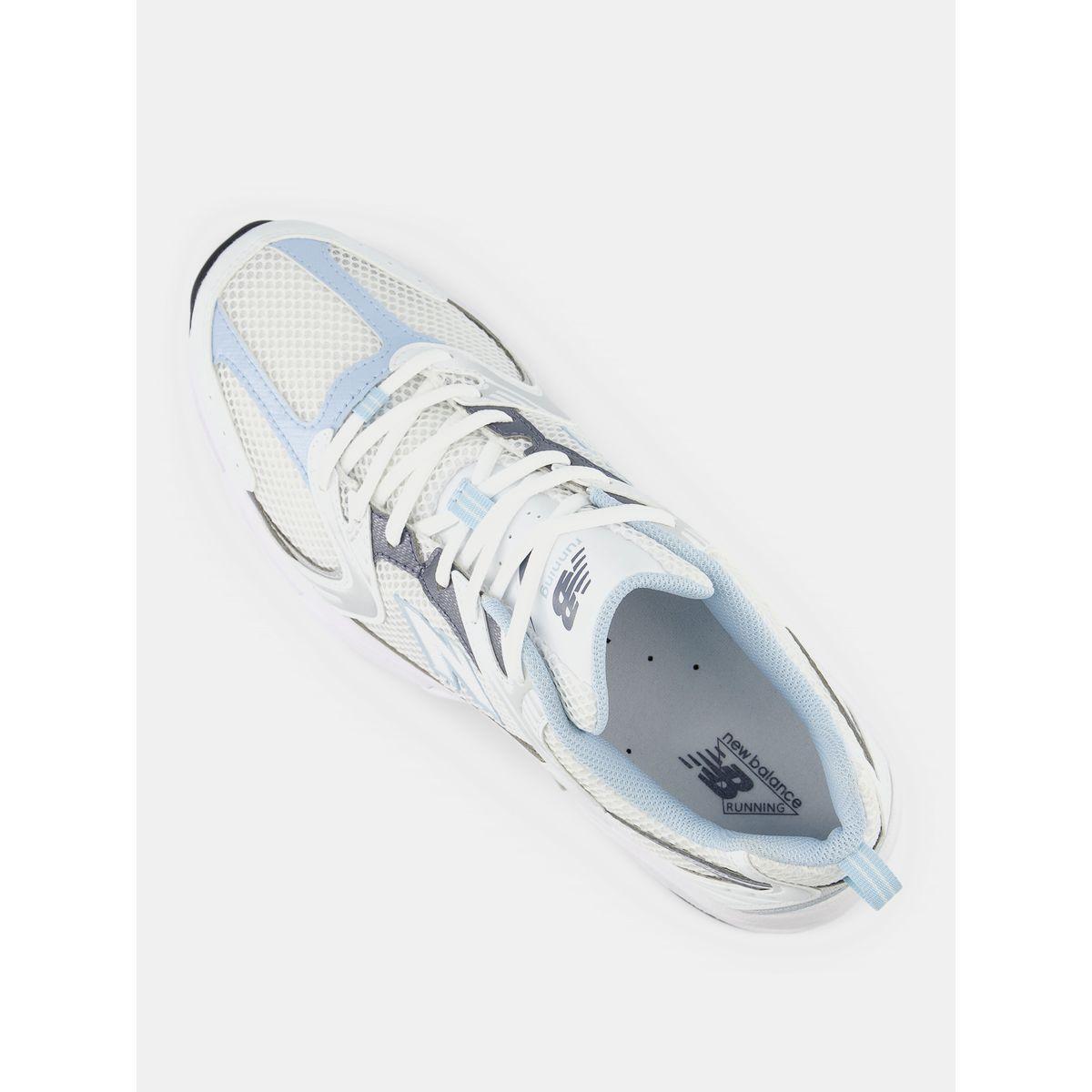 حذاء سنيكرز بتفاصيل بارزة الملمس-women-shoes-sneakers-image-5