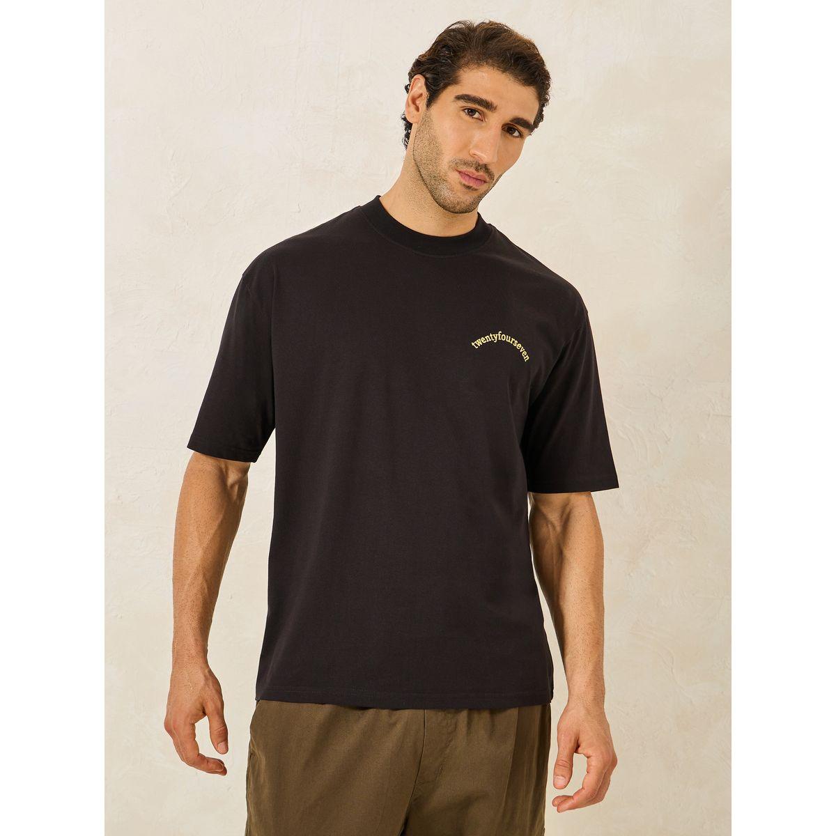 تيشيرت فضفاض مطبع بكتابة على الظهر-men-clothing-tshirtsandpolos-tshirts-image-3