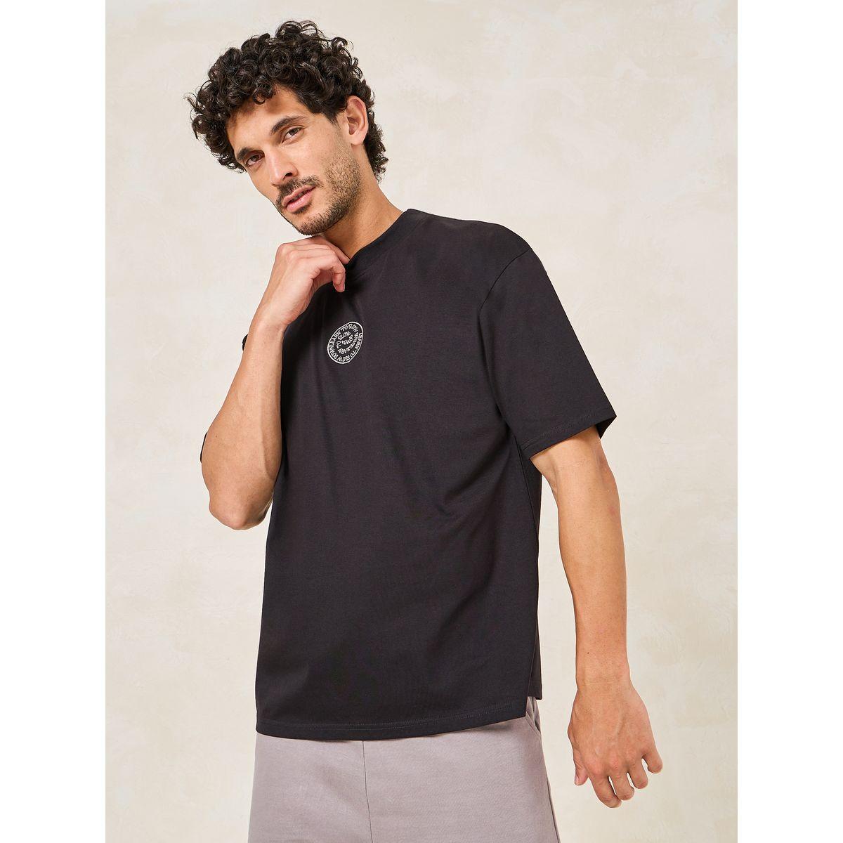 Styli Back Printed Oversized Cotton Rich T-Shirt with Mock Neck Detail-men-clothing-tshirtsandpolos-tshirts-image-3