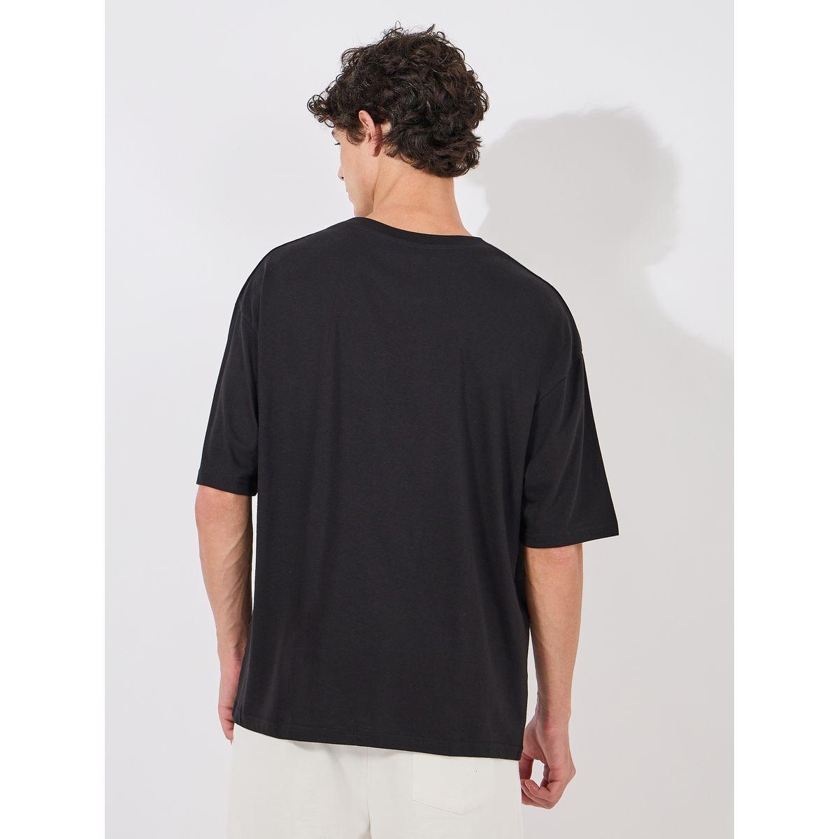 Styli Chest Minimal Print Oversized Cotton Rich T-Shirt-men-clothing-tshirtsandpolos-tshirts-image-4