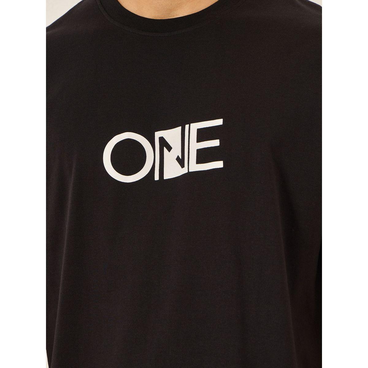 Styli Chest Minimal Print Oversized Cotton Rich T-Shirt-men-clothing-tshirtsandpolos-tshirts-image-4