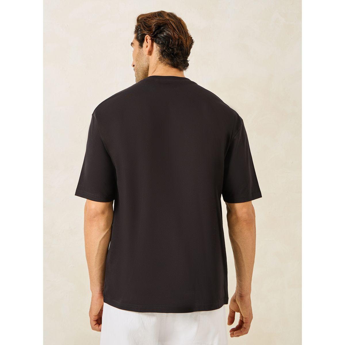 Styli Chest Minimal Print Oversized Cotton Rich T-Shirt-men-clothing-tshirtsandpolos-tshirts-image-5