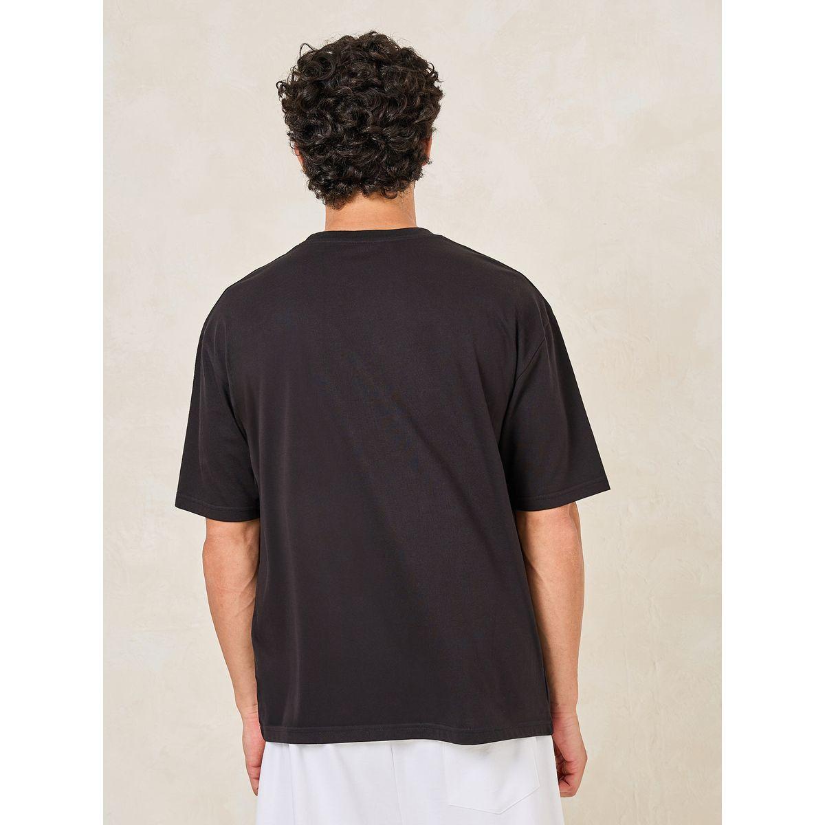 Styli Minimal Chest Embroidery Oversized Cotton Rich T-Shirt-men-clothing-tshirtsandpolos-tshirts-image-4
