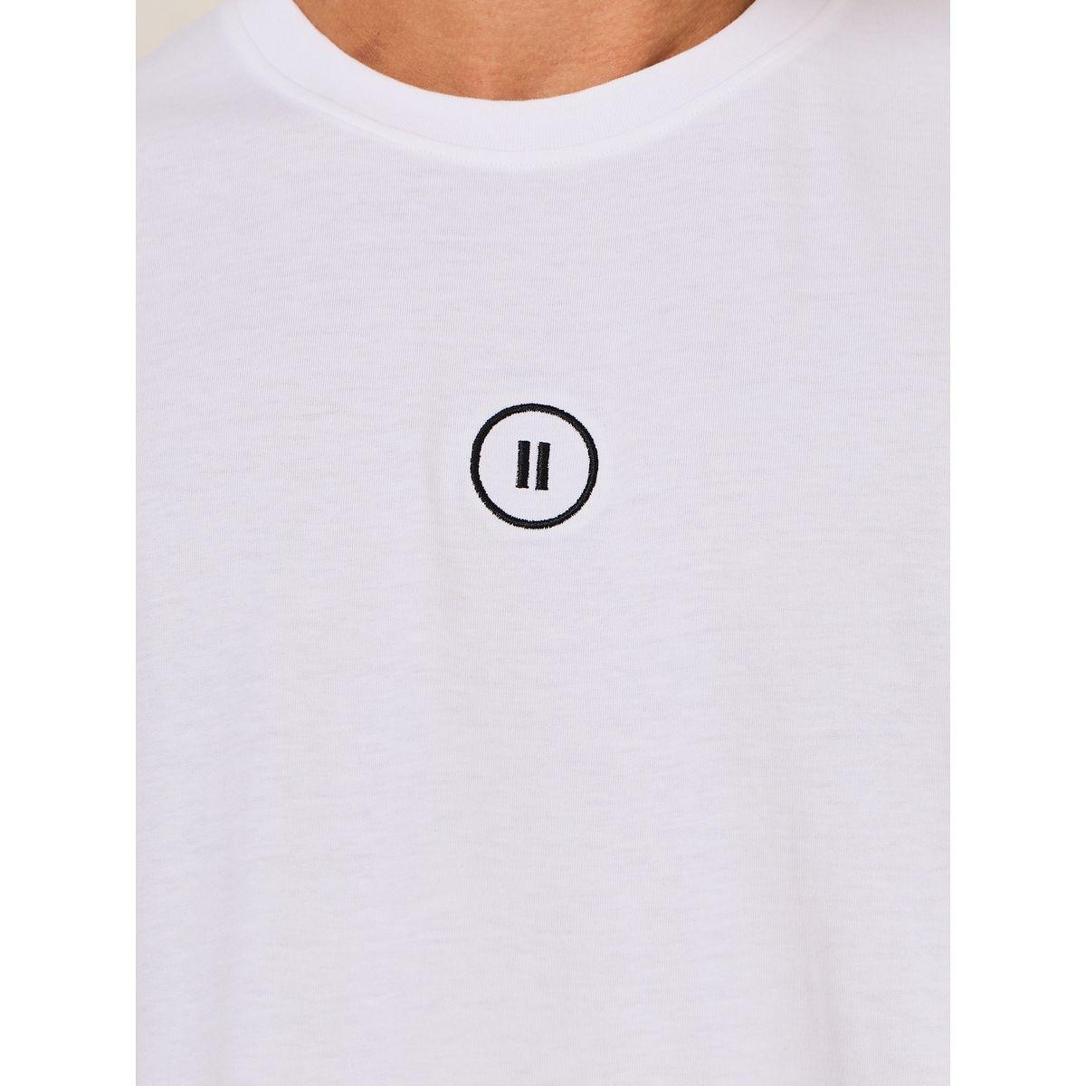 Styli Minimal Chest Embroidery Oversized Cotton Rich T-Shirt-men-clothing-tshirtsandpolos-tshirts-image-3