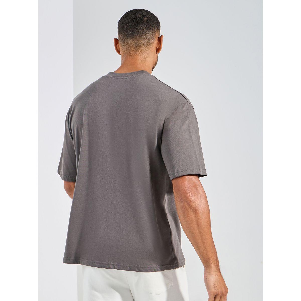 Styli Minimal Chest Embroidered Oversized Cotton Rich T-Shirt-men-clothing-tshirtsandpolos-tshirts-image-4