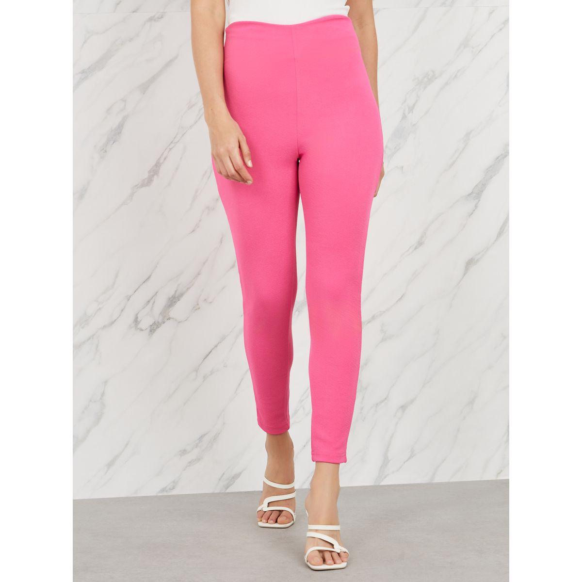 ليقنز بخصر مرتفع وتفاصيل بارزة الملمس-women-clothing-bottoms-leggings-image-1