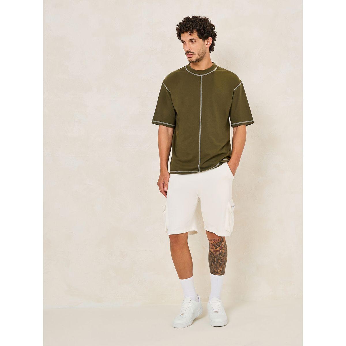 تيشيرت قطن فضفاض بتفاصيل مدروزة-men-clothing-tshirtsandpolos-tshirts-image-2