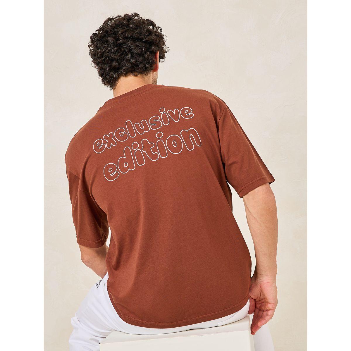 تيشيرت قطن فضفاض مطبع بكتابة على الظهر-men-clothing-tshirtsandpolos-tshirts-image-1