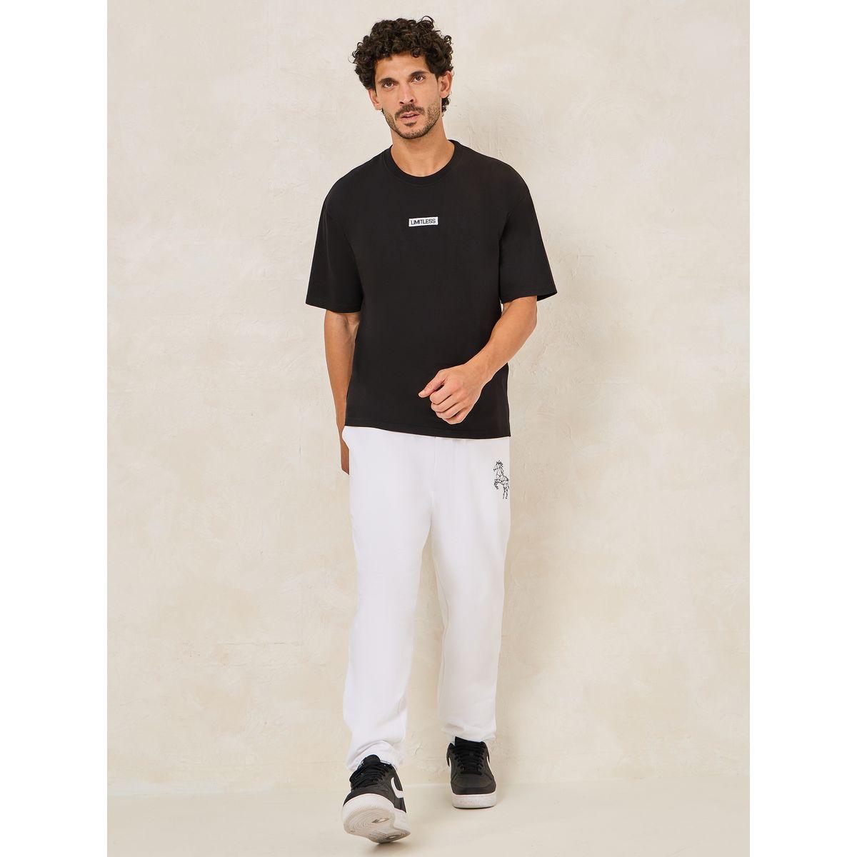 Styli Oversized Minimal Chest Badge Cotton T-Shirt-men-clothing-tshirtsandpolos-tshirts-image-2