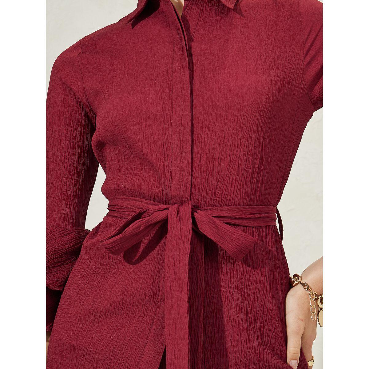 طقم منسق من بنطال بقصة مستدقة مع بلوزة كريب باكمام جرس-women-clothing-coordsets-image-3
