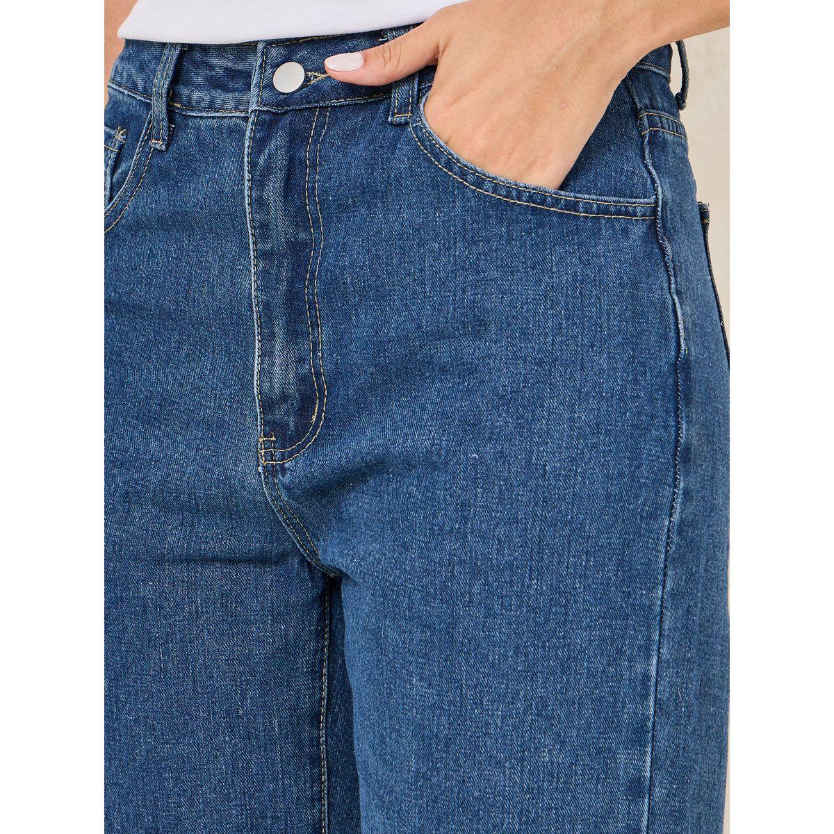 Styli Basic Straight Fit Jeans with Pockets-women-clothing-bottoms-jeans-image-3