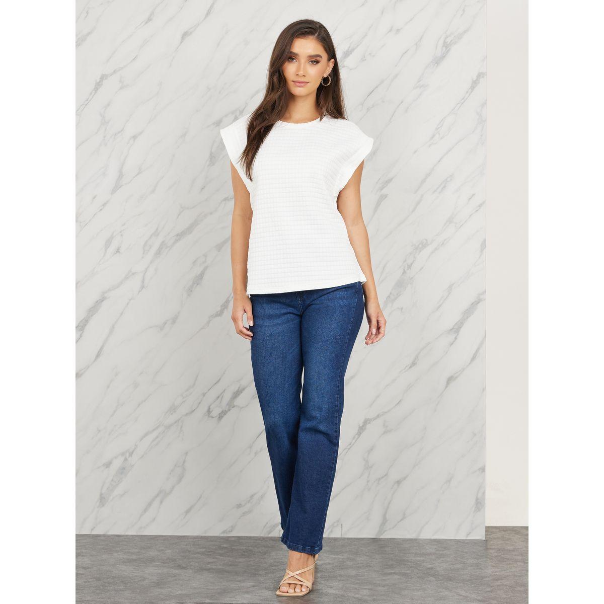 تيشيرت بقصة مريحة واكمام كاب-women-clothing-tshirts-image-2