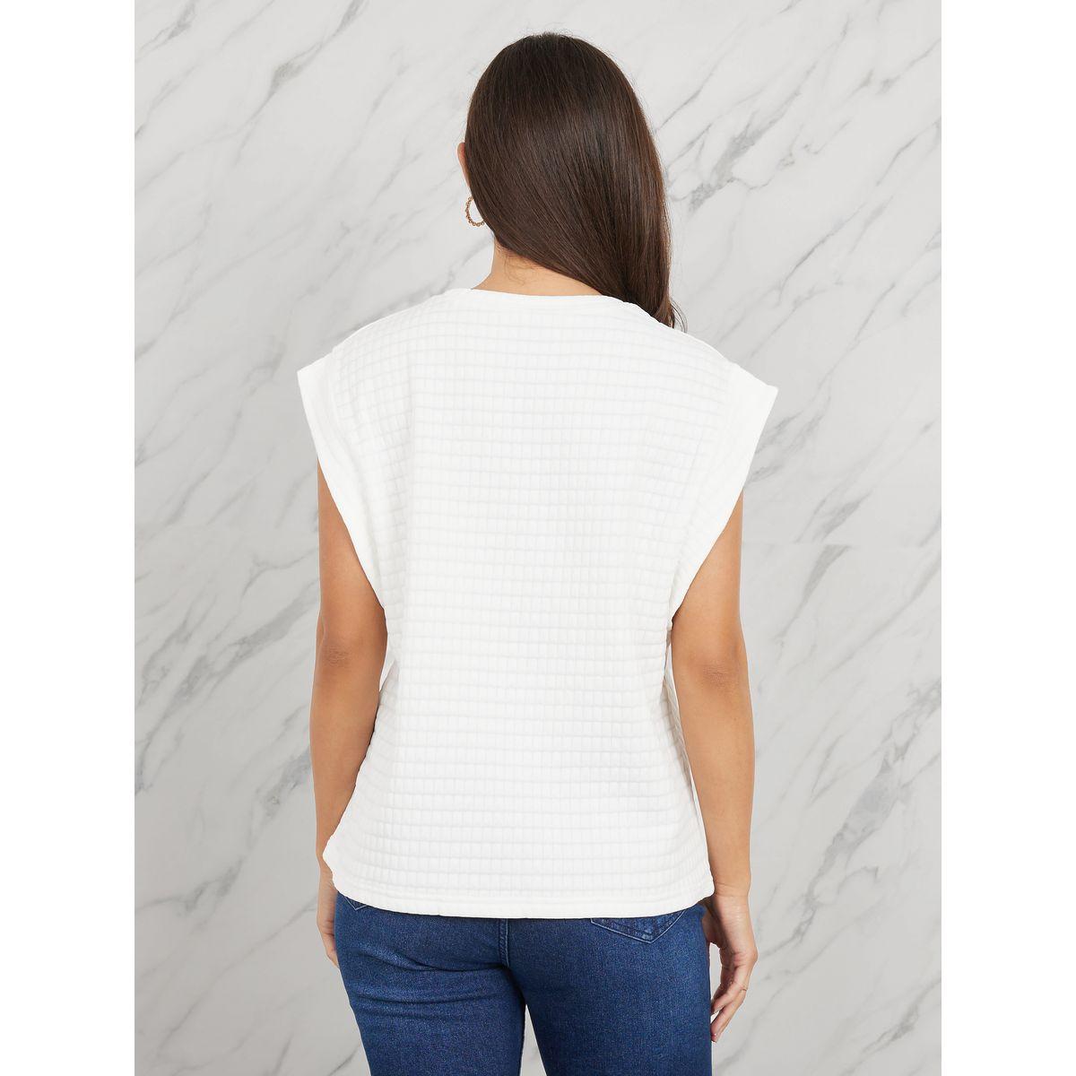 تيشيرت بقصة مريحة واكمام كاب-women-clothing-tshirts-image-4