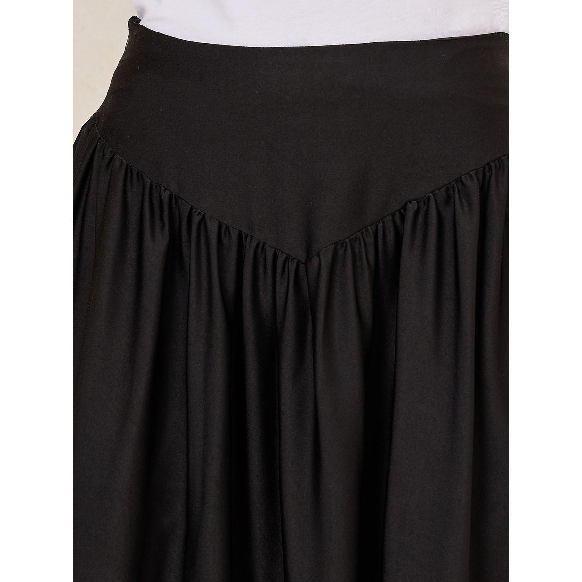 Styli Gathered Waistband Detail A-Line Maxi Skirt-women-clothing-skirts-image-3