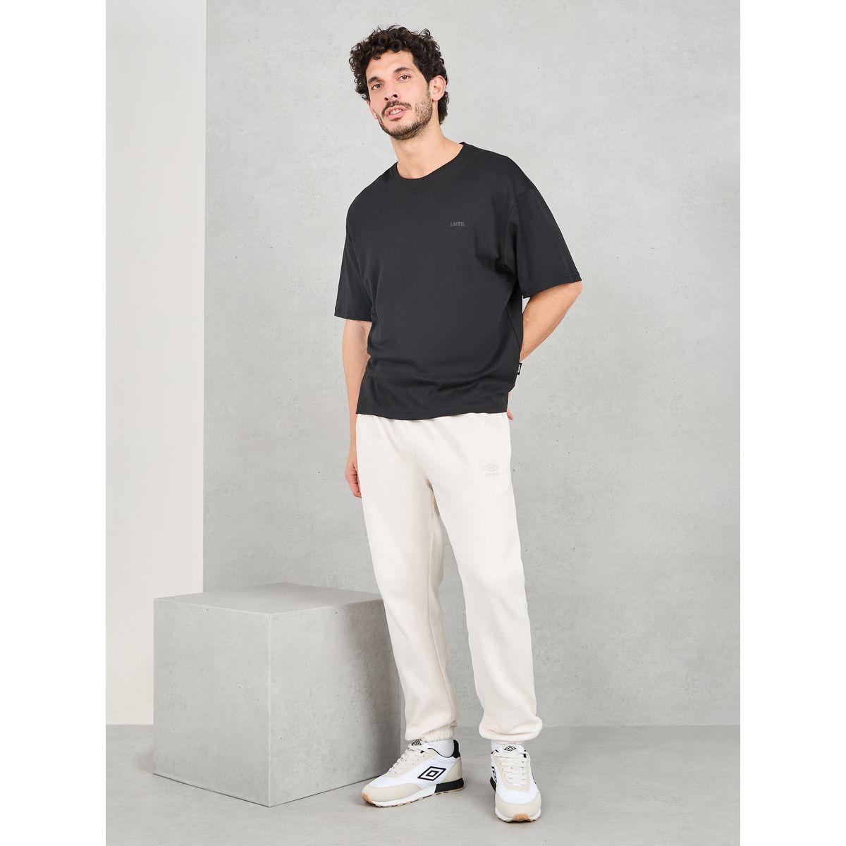 Umbro Logo Patch Detail Joggers-men-clothing-bottoms-joggers-image-2