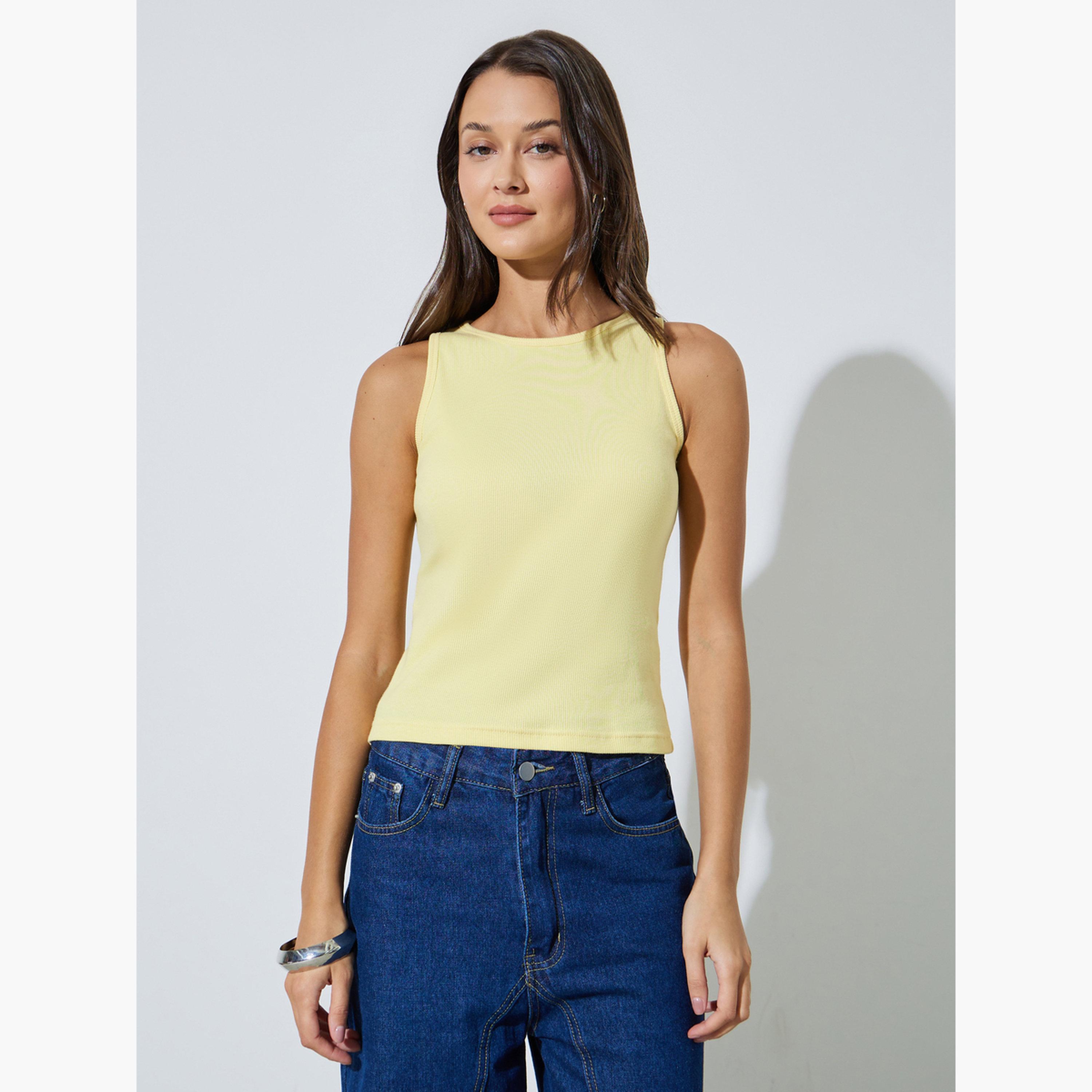 فيست بياقة دائرية وقصة ضيقة وتفاصيل مضلعة-women-clothing-shirtsandblouses-blouses-image-1