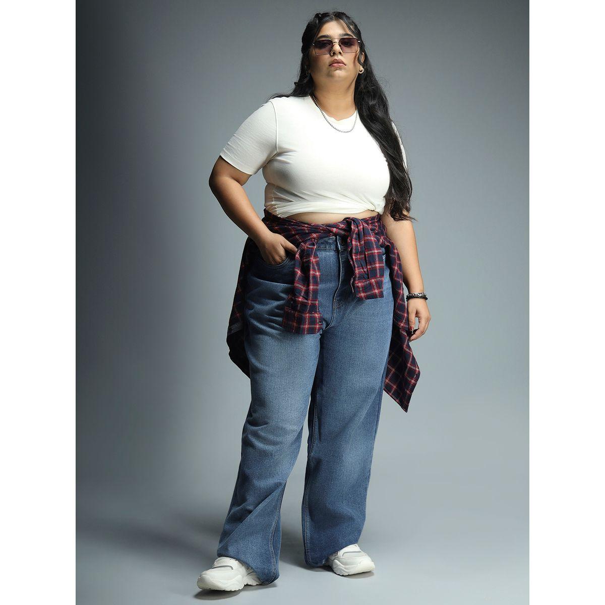 High Star X Styli  Plus Light Fade Relaxed Fit Jeans with Pockets-women-clothing-bottoms-jeans-image-1