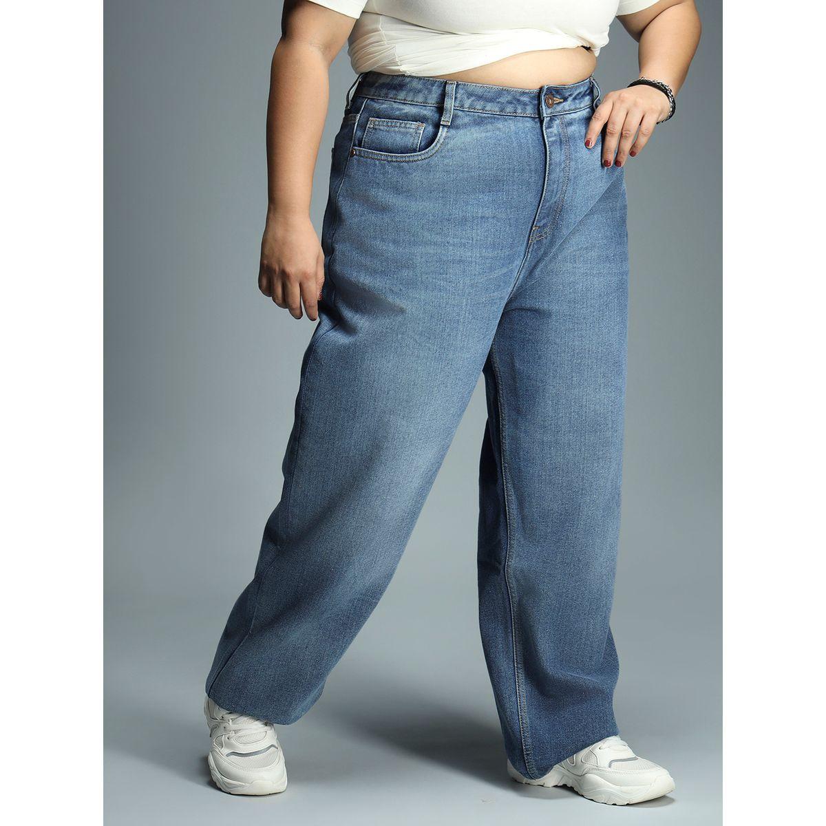 High Star X Styli  Plus Light Fade Relaxed Fit Jeans with Pockets-women-clothing-bottoms-jeans-image-3