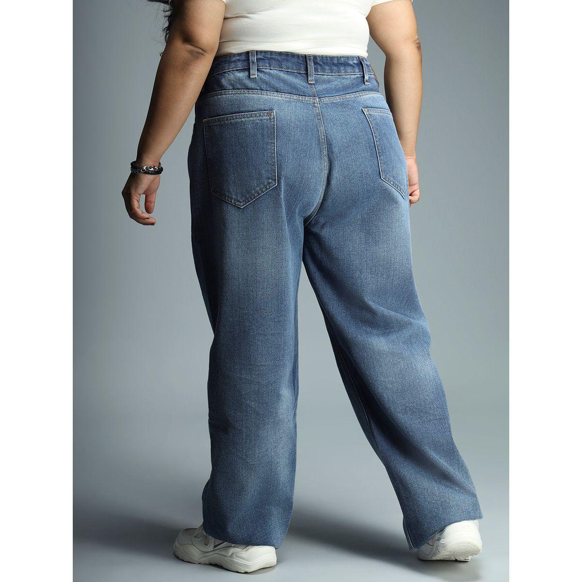 High Star X Styli  Plus Light Fade Relaxed Fit Jeans with Pockets-women-clothing-bottoms-jeans-image-4