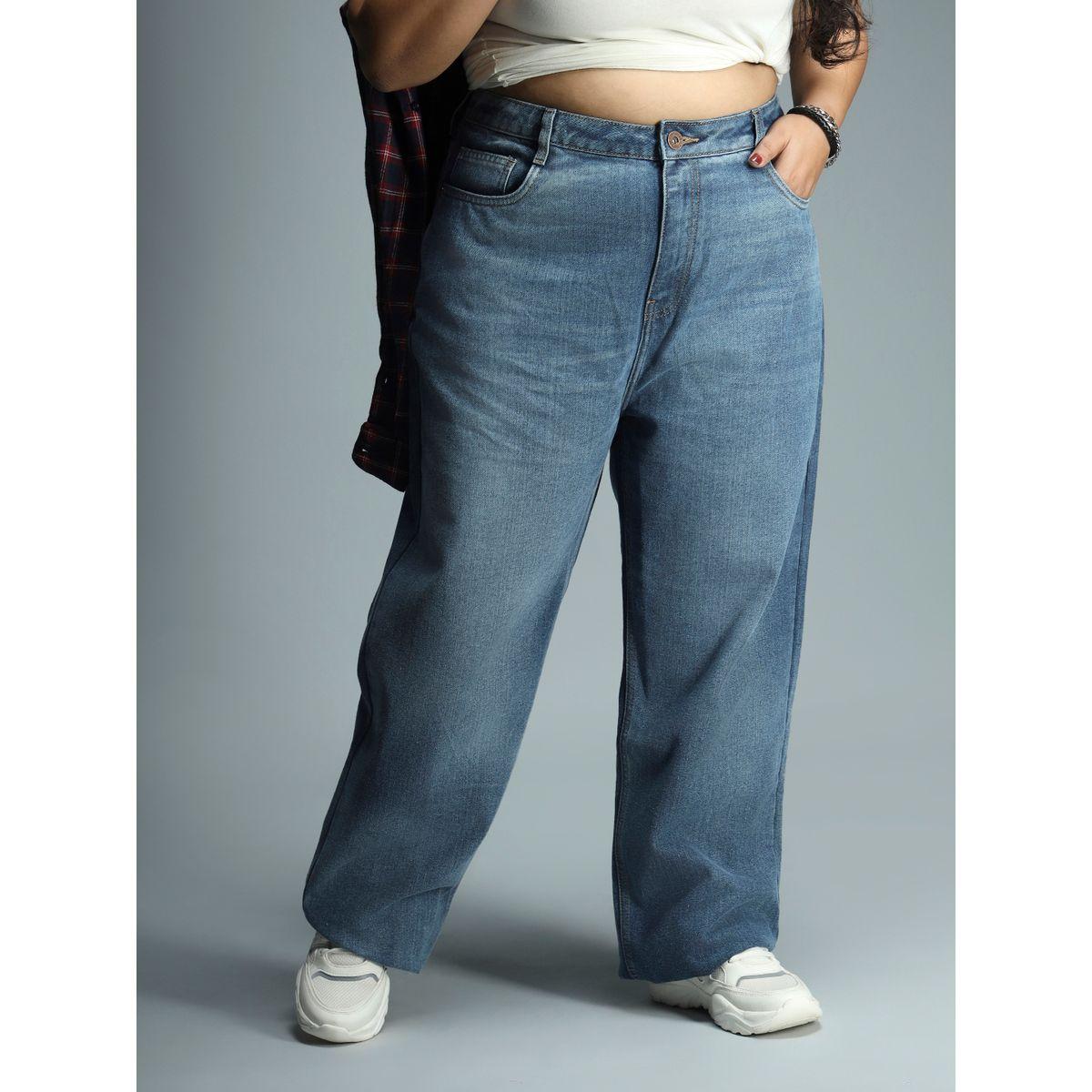 High Star X Styli  Plus Light Fade Relaxed Fit Jeans with Pockets-women-clothing-bottoms-jeans-image-5