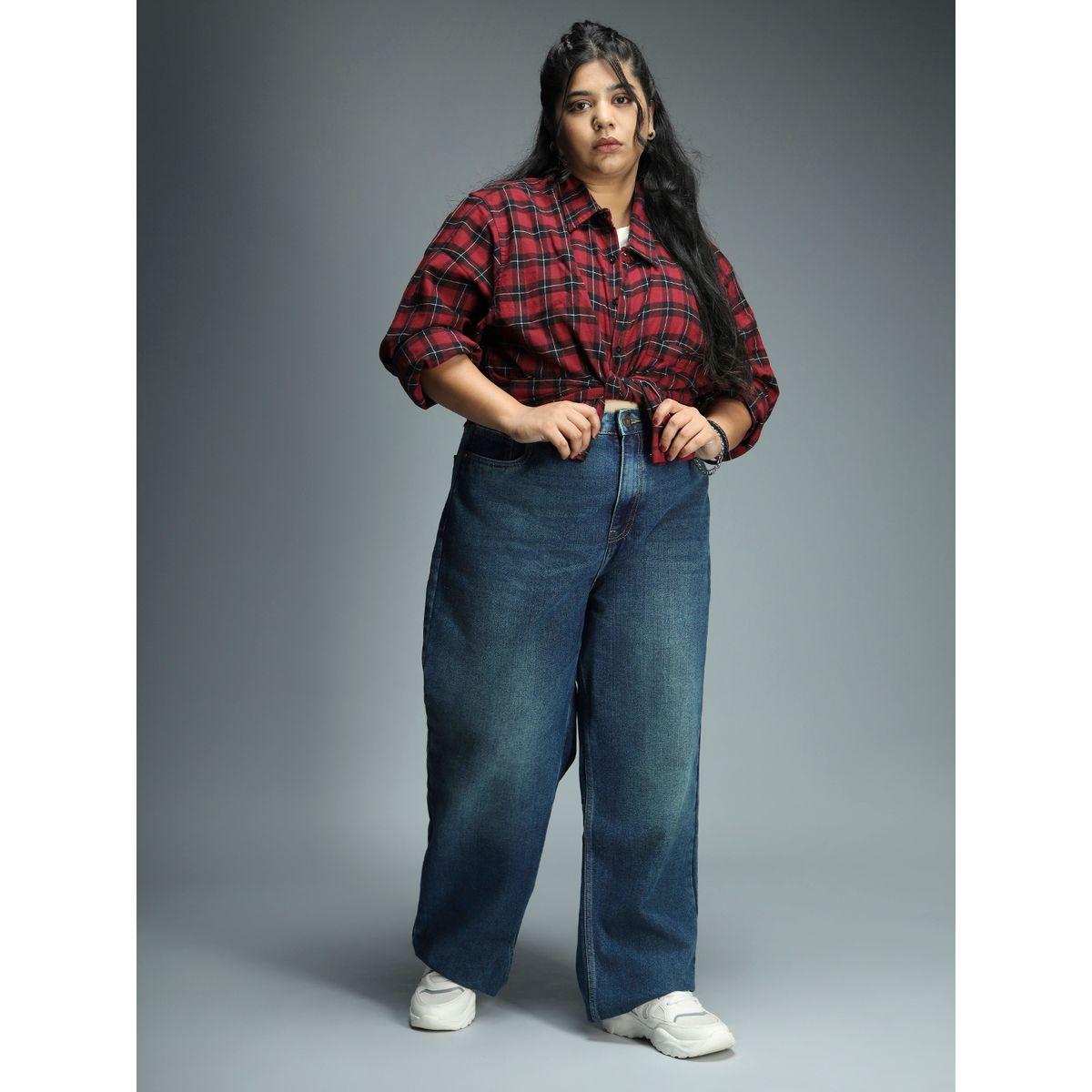 High Star X Styli  Plus Light Fade Relaxed Fit Jeans with Pockets-women-clothing-bottoms-jeans-image-1