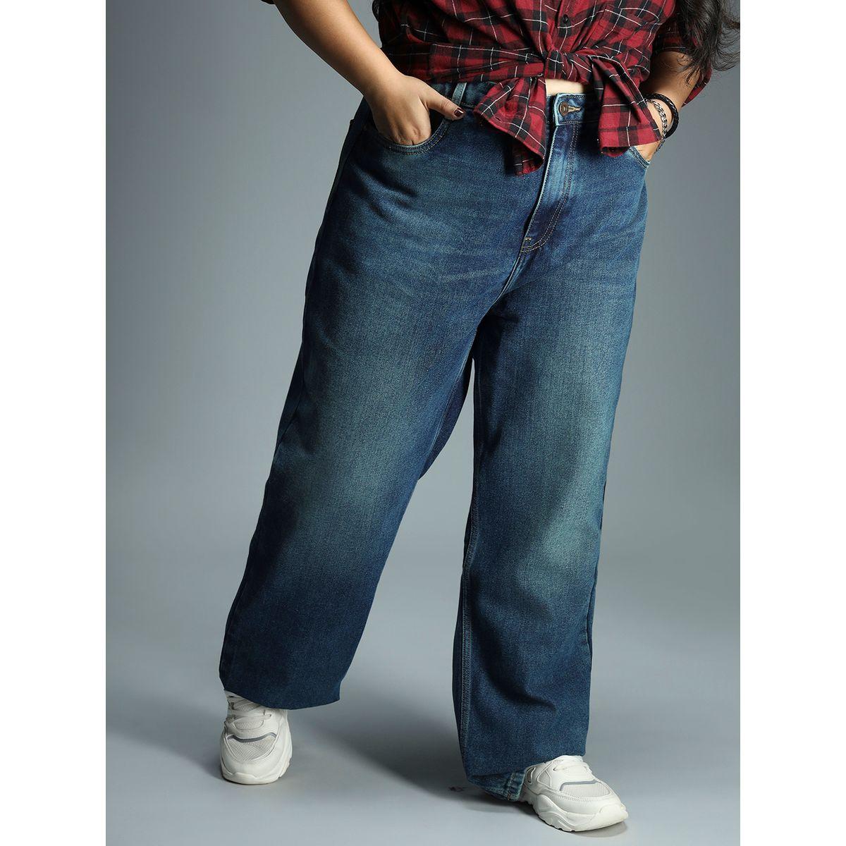 High Star X Styli  Plus Light Fade Relaxed Fit Jeans with Pockets-women-clothing-bottoms-jeans-image-5