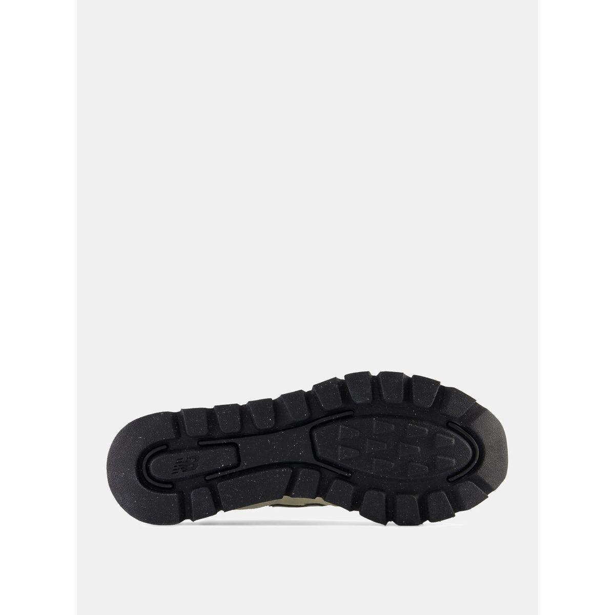 حذاء سنيكرز بجلد سويدي ورباط غلق-men-shoes-sneakers-image-5