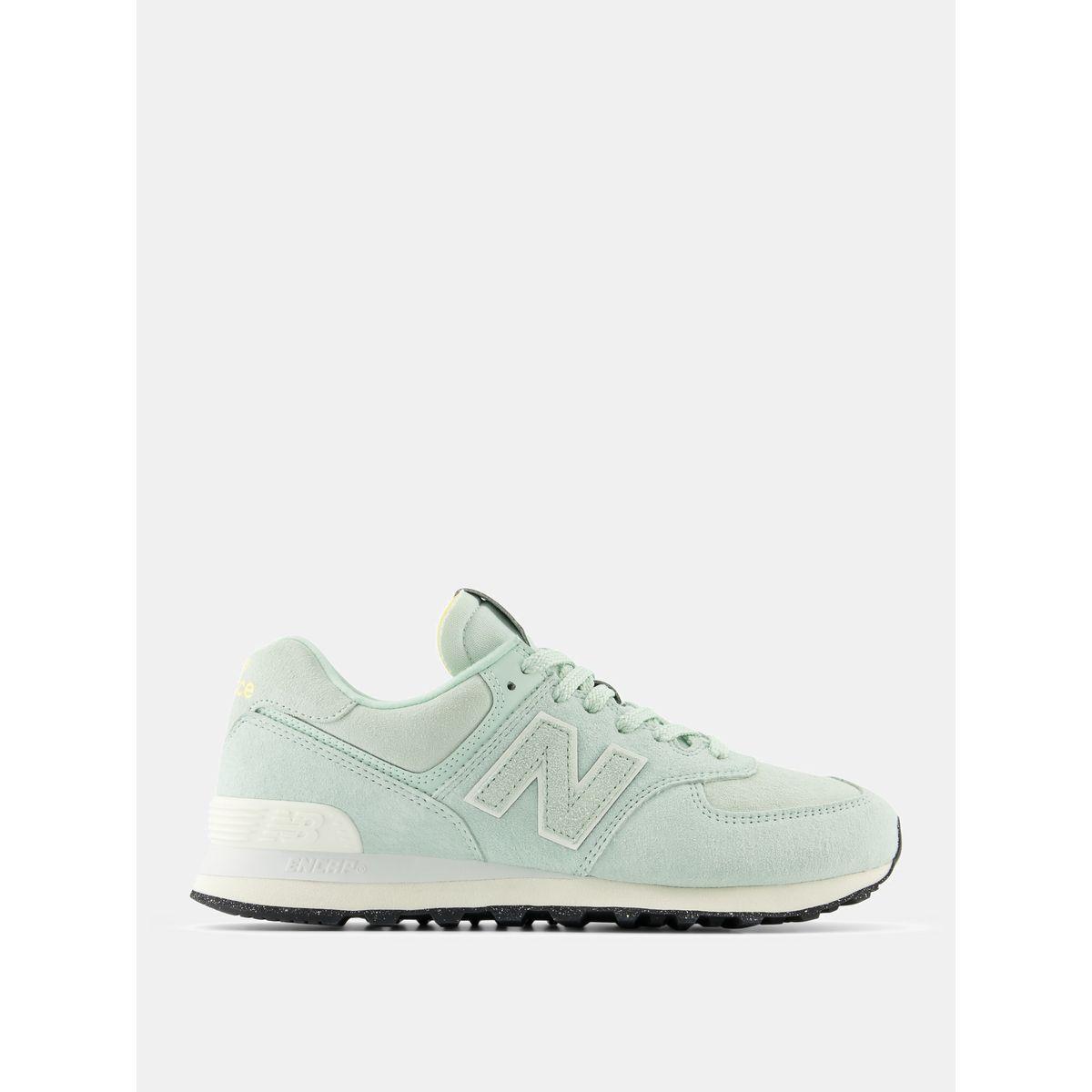 حذاء سنيكرز بجلد سويدي ورباط غلق-men-shoes-sneakers-image-1
