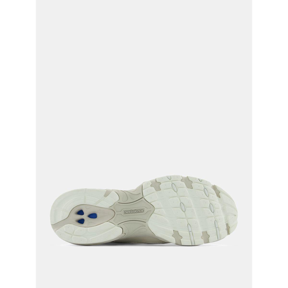 New Balance 530 Lace Up Chunky Sole Sneakers-men-shoes-sneakers-image-5