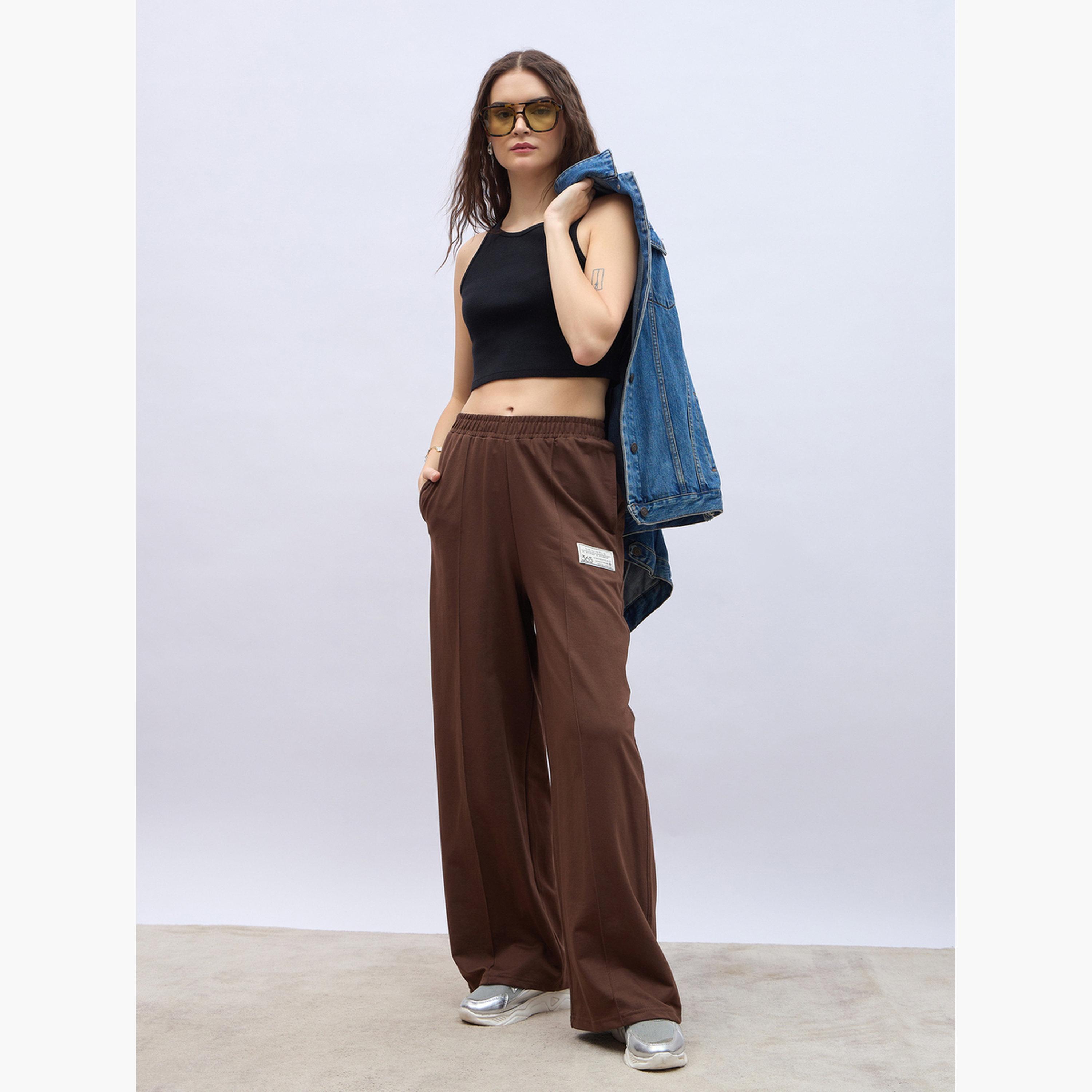 جوغر بأرجل واسعة وتفاصيل شارة-women-clothing-bottoms-joggers-image-2