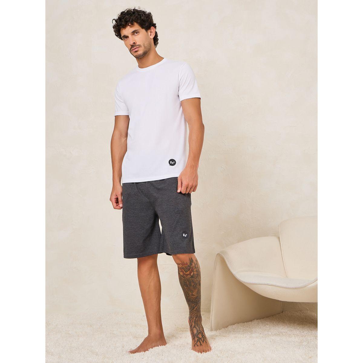 طقم من شورت مع تيشيرت بطبعة ناعمة-men-clothing-nightwear-sets-image-1