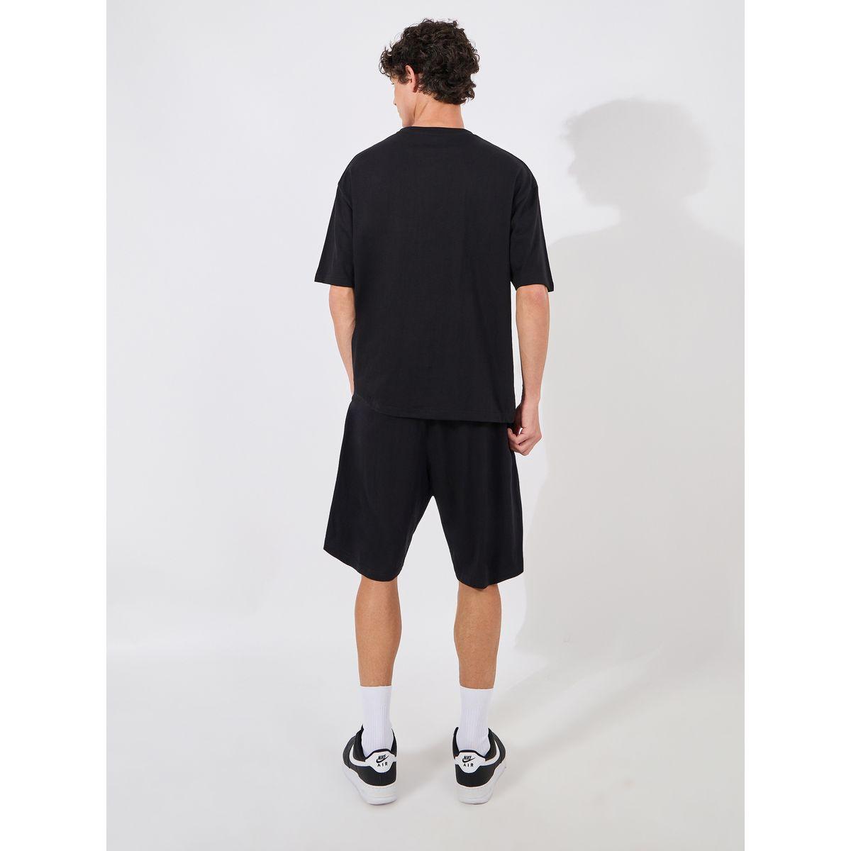 شورت مزين بشارة مع تيشيرت جيرسيه بطبعة على الصدر-men-clothing-coordsets-image-8
