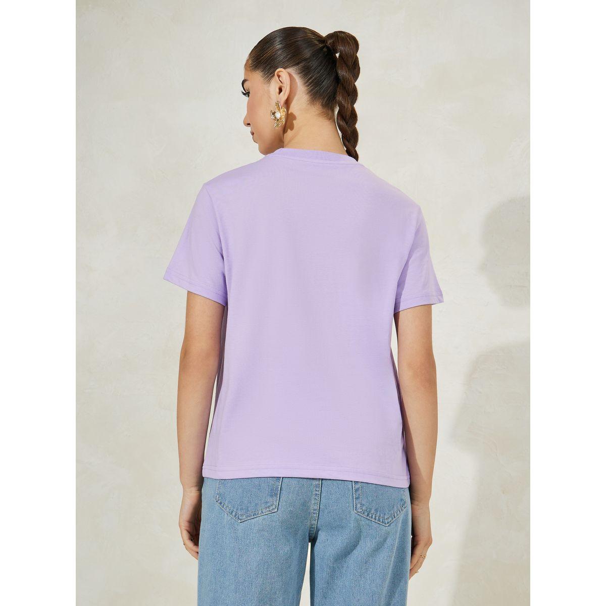 تيشيرت مطبع بكتابة وياقة دائرية-women-clothing-tshirts-image-5