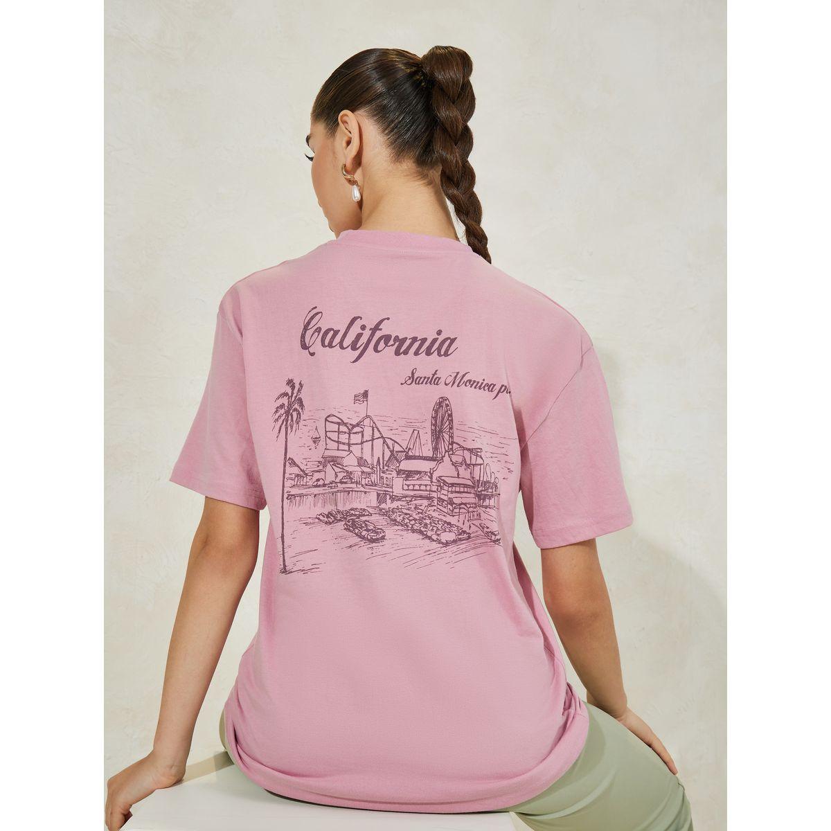 تيشيرت فضفاض بياقة دائرية وطبعة جرافيك-women-clothing-tshirts-image-1